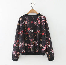 Black Contrast color Floral Print Sweatshirt Retro Women O neck Long Sleeve Loose Jumper Pullovers femme Tops