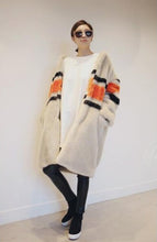 Contrast color Striped Hairy Shaggy Long Faux Fur Coat Women O neck Faux Mink Fur Long Coats Warm Outerwear