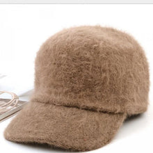 Fall Beanies Knitted Hats Rabbit Fur Cap 7 Colors Snapback Cap LadiesFashion Skullies Elegant Women Hats
