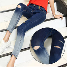 Gradient Color Pencil Jeans With Hole Women Knee Ripped Ankle-Length Skinny Denim Pants Capris