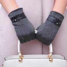 Amazing Candy Colors Lady Women Bowknot Screen Motorcycle Ski Snow Snowboard Warm Gloves Mittens