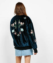 Appliques Flower Butterfly Embroidery Velvet Thin Padad Pilots Jacket Woman Velour Loose Bomber Jacket Coat Outerwear