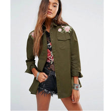 Boyfriend Style Army Green Flower Embroidery Shirt Lapel Long sleeve Pockets Blouse Tops Coat blusas chemise femme blusa