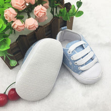 cute-love-polka-dot-print-crib-shoes-boys-girls-laces-up-anti-slip-sneaker BBL