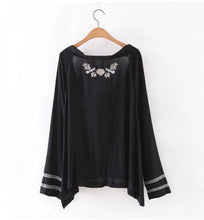 Ethnic Contrast Flower Embroidery Shirt Women Strappy neck Pullover Blouse Tops blusas chemise femme blusa White Black