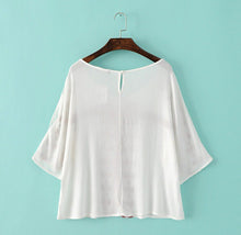 Ethnic Flare sleeve Flower Embroidery Shirt Large O neck Slit cuff Pullover Blouse Tops blusas femme blusa White Black