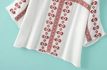 Ethnic Flare sleeve Flower Embroidery Shirt Large O neck Slit cuff Pullover Blouse Tops blusas femme blusa White Black