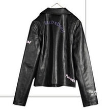 Harajuku Graffiti Letter print PU Faux Leather Jacket Women Bandageg Hem Zipper Slim Motorcycle Biker Coat Black Outerwear