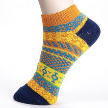 Casual Cotton Socks Design Multi-Color Fashion Dress Women's Socks