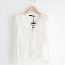 Women White Lace Blouse Chiffon Shirt Blusa Renda Ladies V-Neck Women's Tops Long Sleeve Patchwork Shirts