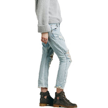 Stylish Jeans Woman Ripped Boyfriend Jeans For Women Light Blue Washed Hole Jean Femme Loose Denim Jeans Women