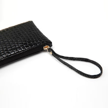 women-clutch-bag-crocodile-patent-leather-wrist-strap-zipper-wallets-casual-coin-purse-dollar-price BBL