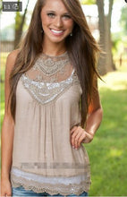 S-XXXL Plus Size Women Clothing Casual Top Sleeveless Lace Crochet Blouse Shirt Embroidery Floral Blouse Women Top