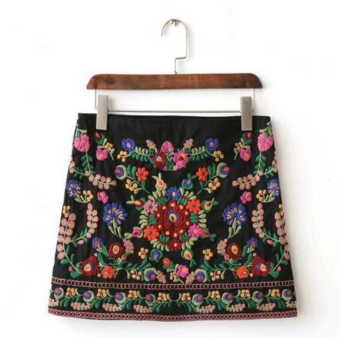 Sexy Package Hips Colored Floral Embroidery Skirt Woman Contrast color Black mini short Skirts Femme