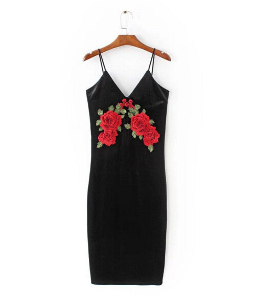 Sexy Red Rose Flower 3D Appliques Embroidery Spaghetti Strap Sheath Velvet Dress Vintage Woman Package Hips Dresses Black
