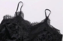 Sexy Velvet Lace Stitching Strappy V neck Strap Dress Woman Vestido de festa curto robe jurken Dresses Black Green