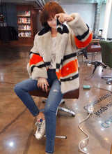 Stylish Contrast color Striped Hairy Shaggy Faux Fur Coat Women Spliced Lapel Faux Mink Fur Coats Warm Outerwear