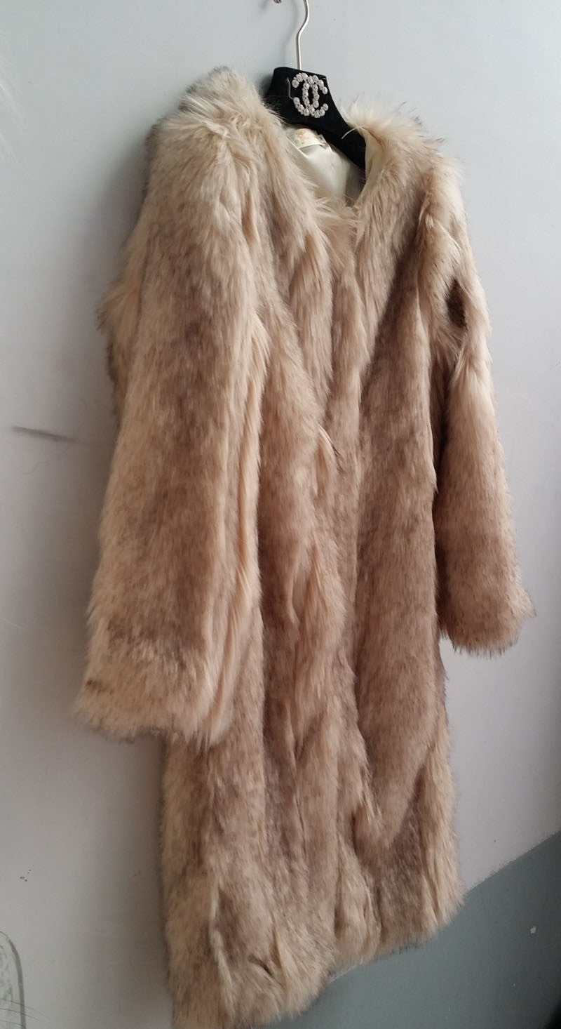 Long Hairy Faux Fox Fur Extra Long Coat Long Hairy Shaggy O neck Long sleeve Furry Warm Faux Fur jacket Outwear Overcoat