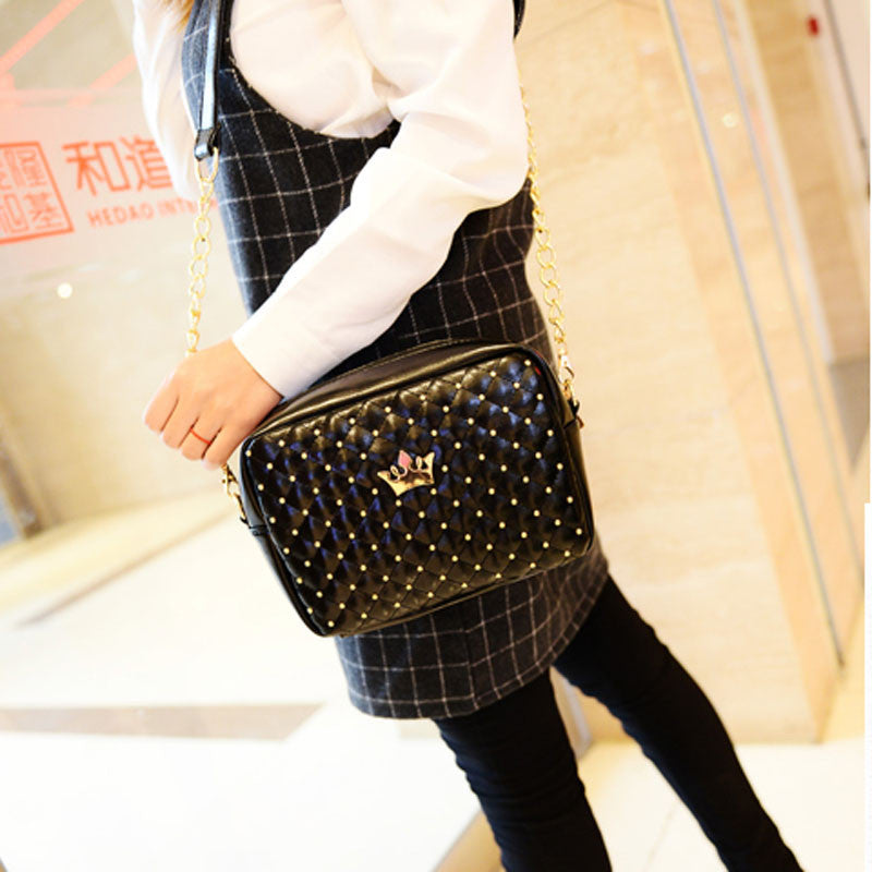 Women Bag Fashion Women Messenger Bags Rivet Chain Shoulder Bag PU Leather Crossbody